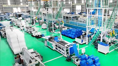 Thúc đẩy tiết kiệm năng lượng trong doanh nghiệp ngành nhựa