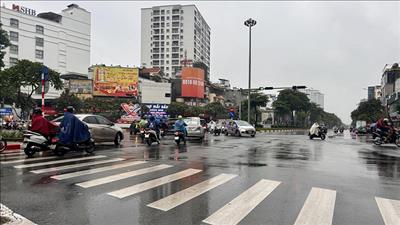 Bắc Bộ và Trung Bộ có mưa rải rác, Nam Bộ ngày nắng