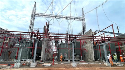 Đóng điện thành công máy biến áp AT1 trạm biến áp 500kV Di Linh