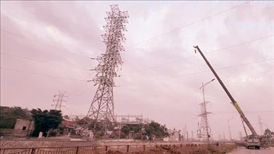 Đóng điện treo dây mạch 2 đường dây 220kV Bắc Giang – Lạng Sơn, tăng cường đảm bảo điện cho miền Bắc