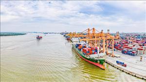 Không tự ý tăng giá cước, phụ thu bất hợp lý trước biến động giá nhiên liệu