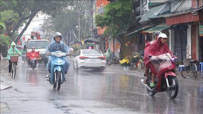 Thời tiết ngày 3/5: Mưa dông trên diện rộng, Bắc Bộ có nơi mưa rất to