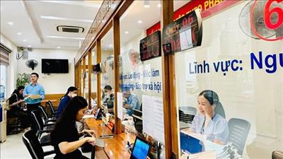Các Bộ khẩn trương hoàn thành phân cấp, cắt giảm, đơn giản hóa thủ tục hành chính, điều kiện kinh doanh