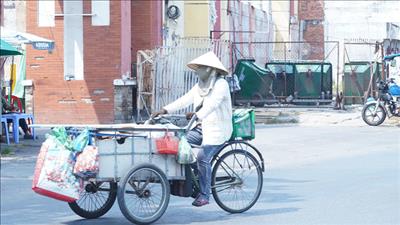 Ngành y tế khuyến cáo các biện pháp bảo vệ sức khỏe trước tác động của nắng nóng