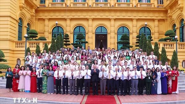 Tổng Bí thư, Chủ tịch nước Tô Lâm gặp mặt 101 nhà báo tiêu biểu