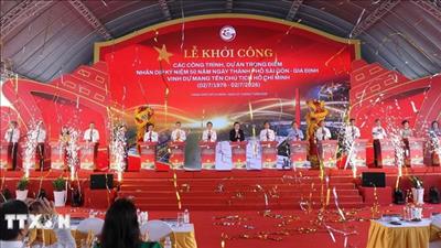 Khởi công loạt công trình trọng điểm chào mừng kỷ niệm 50 năm TPHCM