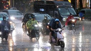 Bắc Bộ mưa dông rải rác, Trung Bộ và Nam Bộ nắng nóng, có nơi nắng nóng gay gắt