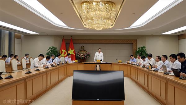 Khẩn trương hoàn thiện đề xuất cơ chế, chính sách phát triển Trung tâm lọc hóa dầu và năng lượng quốc gia tại Dung Quất