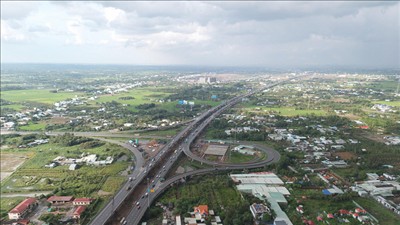 Tháo gỡ các vướng mắc trong lĩnh vực công nghiệp, xây dựng, hạ tầng và quy hoạch