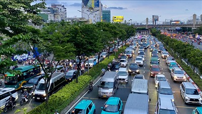 Đề xuất hạn chế xe xăng dầu vào trung tâm TPHCM từ tháng 7/2027