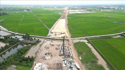 Thủ tướng chỉ đạo đẩy nhanh tiến độ các dự án đường cao tốc tại khu vực phía Bắc
