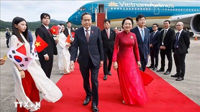 Chủ tịch Quốc hội Trần Thanh Mẫn và Phu nhân bắt đầu thăm chính thức Hàn Quốc