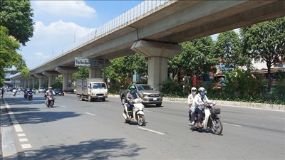 Bắc Bộ ngày nắng, Trung Bộ và Nam Bộ mưa dông rải rác