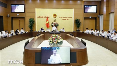 Khai mạc phiên họp thứ 7 của Ủy ban Thường vụ Quốc hội