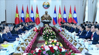 Việt Nam và Lào nhất trí hướng tới mục tiêu kim ngạch thương mại đạt 10 tỷ USD/năm thời gian tới