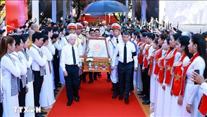 Thủ tướng dự lễ viếng, truy điệu và an táng hài cốt liệt sỹ tại công viên Lê Thị Riêng