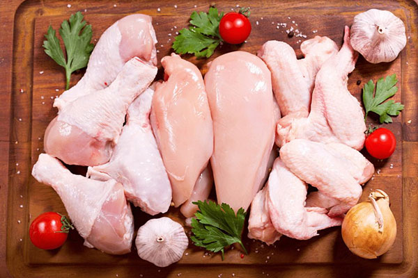 Thịt gà thực phẩm giàu protein ít calo